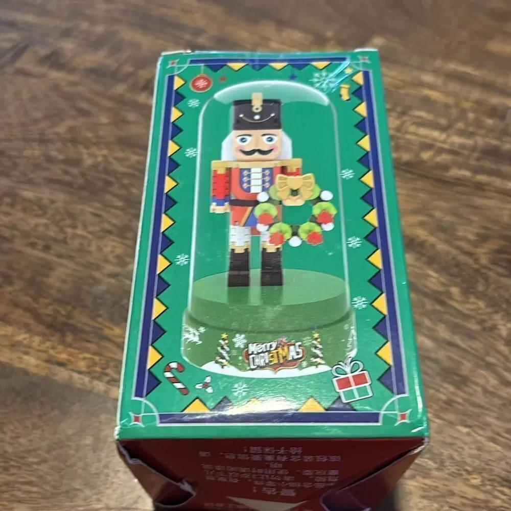 Christmas Nutcracker Figure Building Set Gift with Cover and Base (172 PCS)